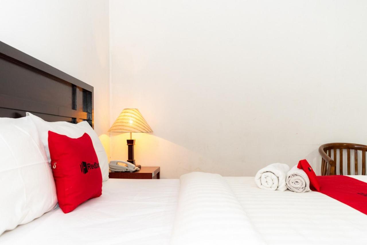 Reddoorz Plus Syariah Near Java Supermall Semarang 2 Eksteriør bilde