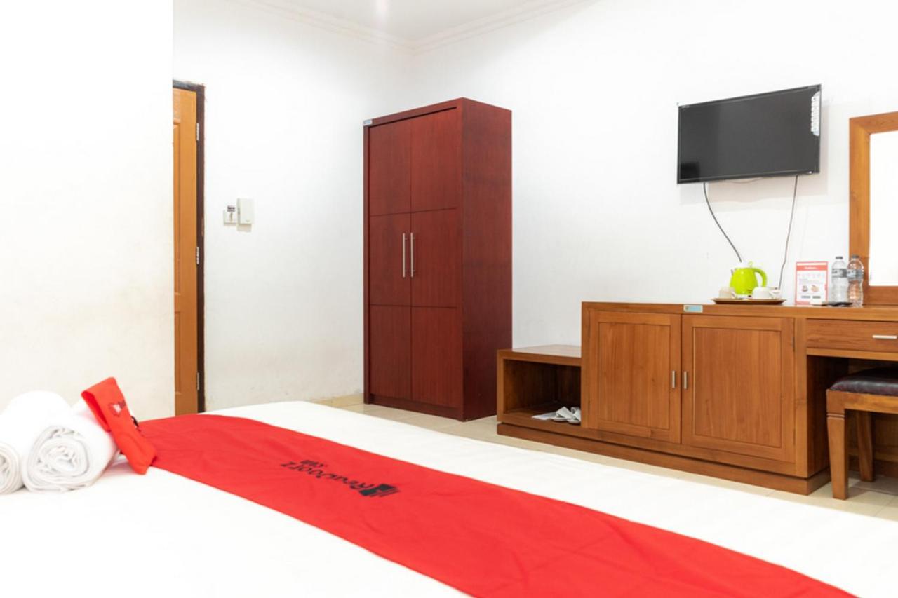 Reddoorz Plus Syariah Near Java Supermall Semarang 2 Eksteriør bilde