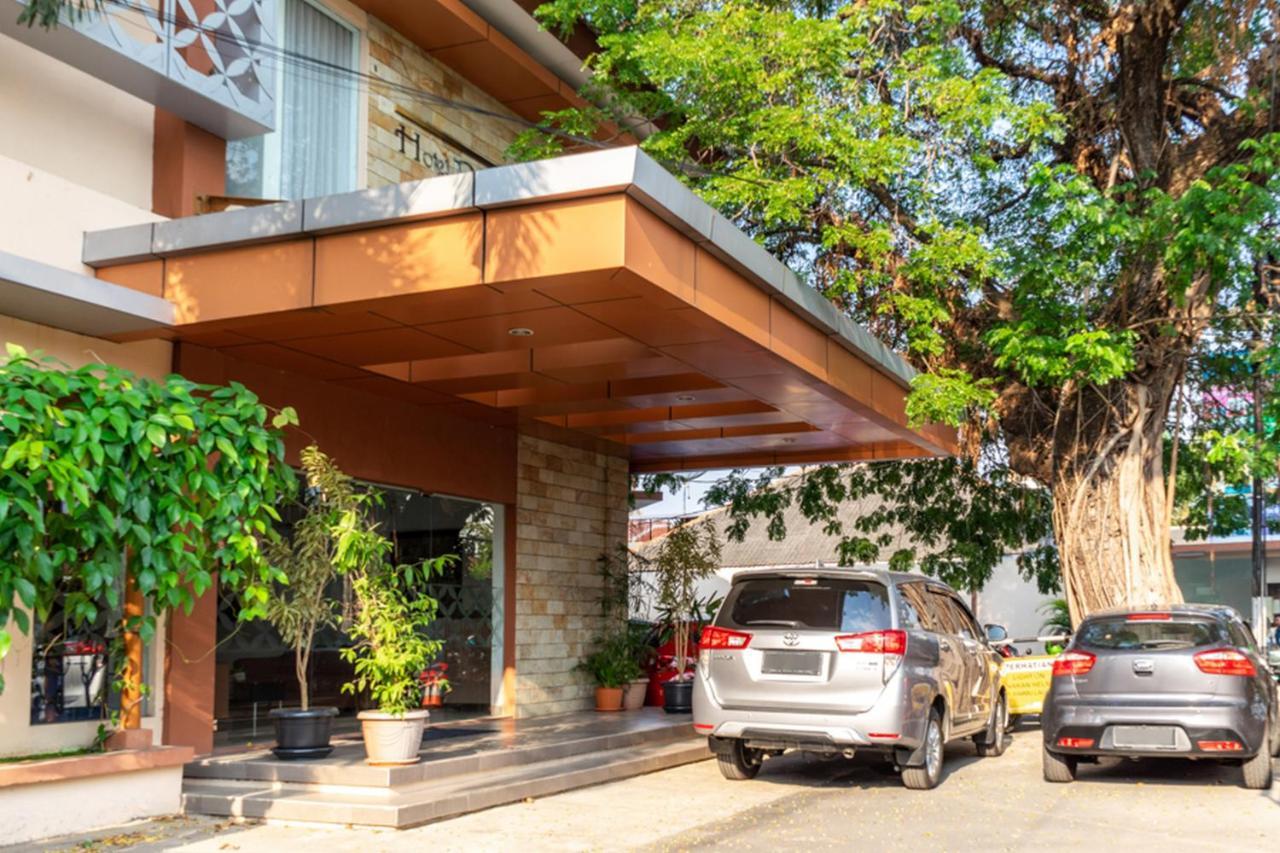 Reddoorz Plus Syariah Near Java Supermall Semarang 2 Eksteriør bilde